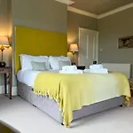 High House Cottage, In A Rural Setting With Garden, Bbq & Hot Tub *