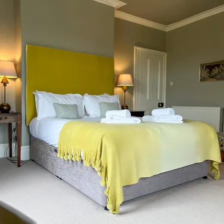 High House Cottage, In A Rural Setting With Garden, Bbq & Hot Tub *