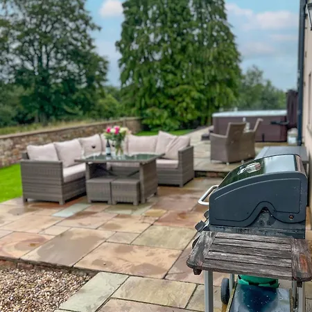 High House Cottage, In A Rural Setting With Garden, Bbq & Hot Tub